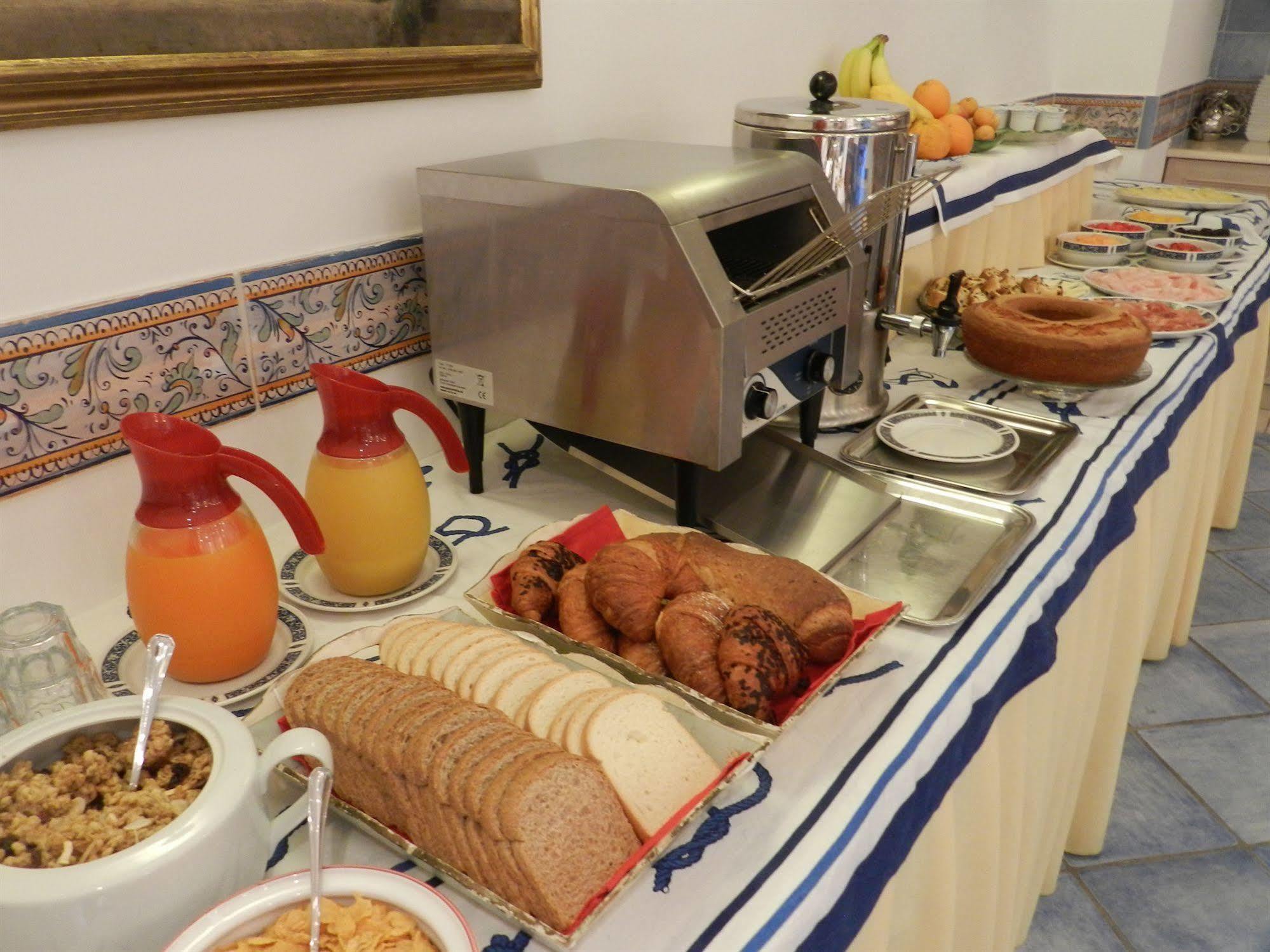 Hotel Punta Mesco Μοντερόσο αλ Μάρε Εξωτερικό φωτογραφία